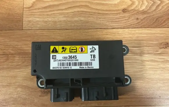 Opel Insignia A Airbag control unit/module 13503645 043746B2 AS3645T083261660