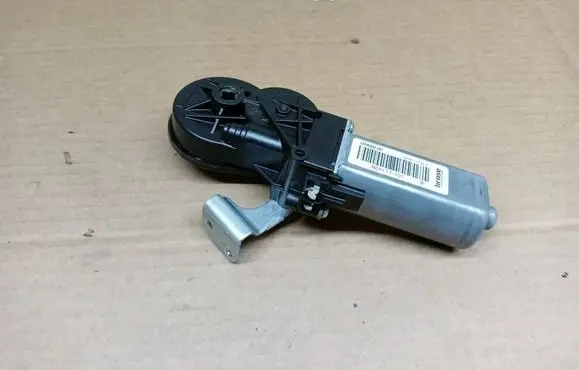 Volkswagen PASSAT B8 Seat adjustment motor 924117101 170315102621