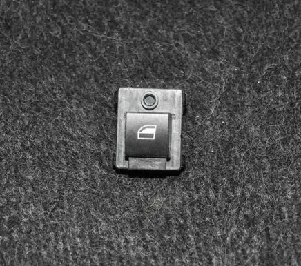 BMW 7 E65 E66 Electric window control switch 8379597