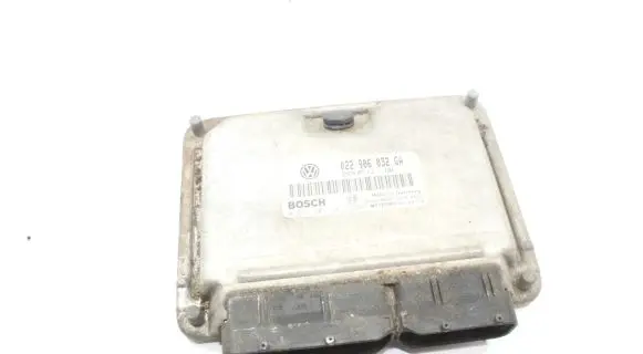 Volkswagen Touareg I Engine control unit/module 022906032GA 0261208647