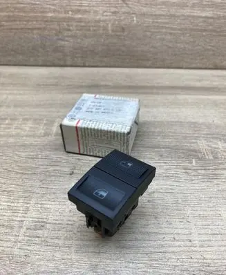 Volkswagen Golf IV Electric window control switch 377959855