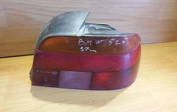 BMW 5 E39 Rear/tail lights 8358032 14603400