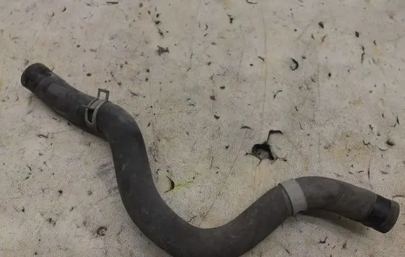 KIA Rio Engine coolant pipe/hose GMAUTO4574097