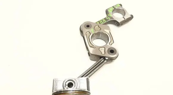 Nissan X-Trail T33 Piston with connecting rod