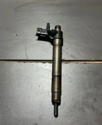 Land Rover Freelander 2 - LR2 Fuel injector 0445115042