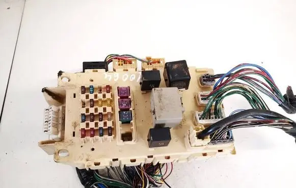 Toyota Yaris Fuse box set