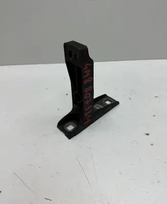 Audi Q8 Front bumper mounting bracket 4M8807334