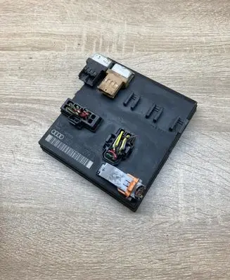 Audi A4 S4 B7 8E 8H Comfort/convenience module 8E0907279L