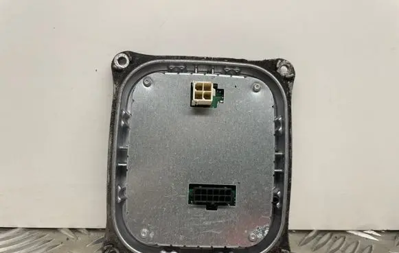 BMW 3 E92 E93 Headlight ballast module Xenon 7263052