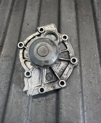 Volvo V60 Water pump 31368420