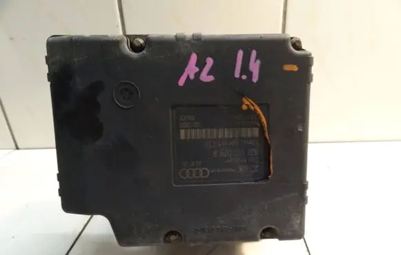 Audi A2 ABS Pump 8Z0907379B 8Z0614517C