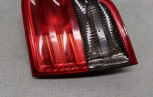 Mercedes-Benz E W210 Tailgate rear/tail lights A2108207664