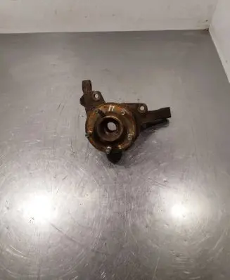 Hyundai Santa Fe Front wheel hub spindle knuckle