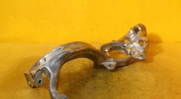 Audi A6 S6 C6 4F Front wheel hub spindle knuckle 4F0