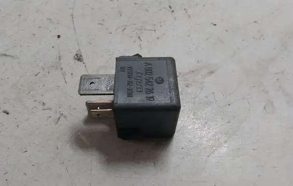 Mercedes-Benz ML W163 Other relay A0025422619