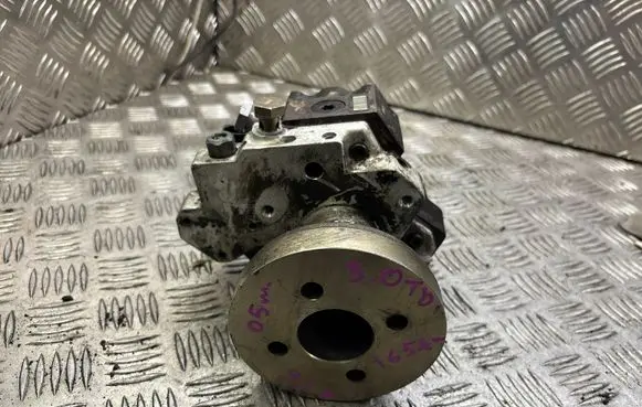 Audi A6 S6 C6 4F Fuel injection high pressure pump 059130755E