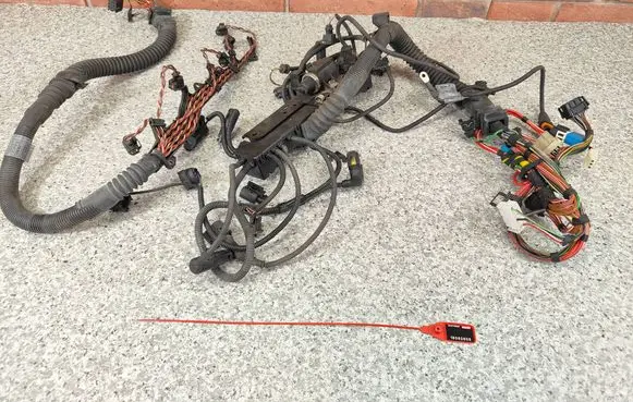 BMW 5 E39 Engine installation wiring loom 7788158 2248099