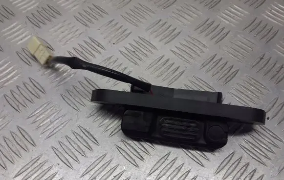 Mitsubishi Lancer VIII Tailgate/trunk/boot exterior handle 