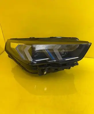 BMW X2 U10 Headlight/headlamp 5A77EC6-05