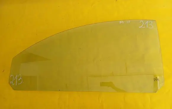 Volkswagen New Beetle Front door window glass four-door