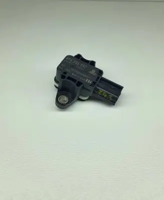 Audi A3 S3 8P Airbag deployment crash/impact sensor 8P0955557