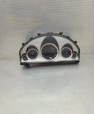 Mercedes-Benz E A207 Speedometer (instrument cluster) A2129003210