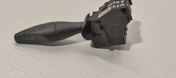 Ford Focus Indicator stalk 98AG13335AE