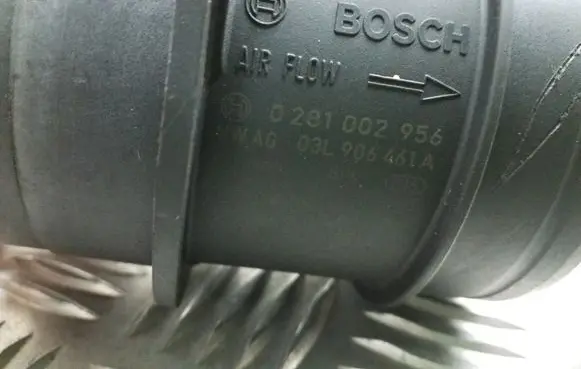 Volkswagen PASSAT B7 Mass air flow meter 03L906461A 0281002956