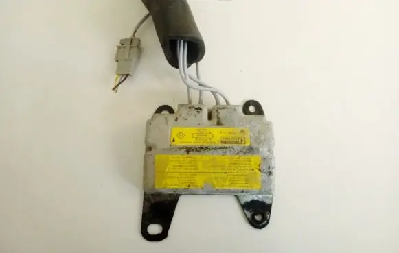 Renault Laguna II Airbag control unit/module 7700840111b