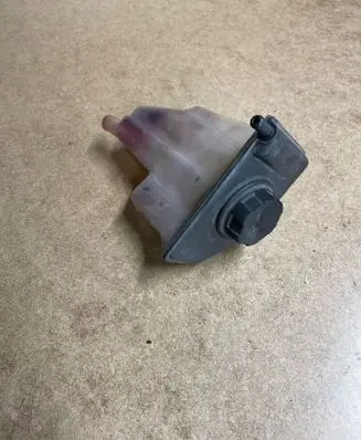 Volvo S40, V40 Coolant expansion tank/reservoir 30804963