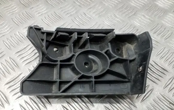 Seat Altea Front bumper mounting bracket 5P0807183A