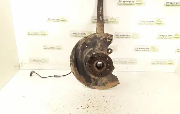 Mercedes-Benz R W251 Front wheel hub 2513300720 2513301320
