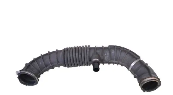 Ford Focus Air intake duct part CC119C623CF