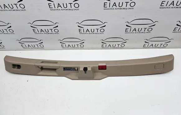 Mercedes-Benz GL X166 Other trunk/boot trim element A1667400272 15446487 A1667400772