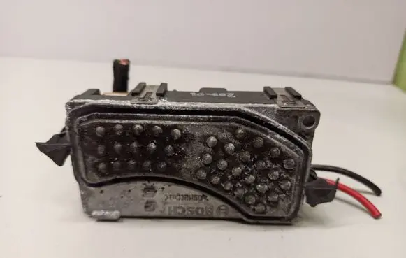 Audi A6 S6 C6 4F Heater blower motor/fan resistor 4F0820521 4F0910521