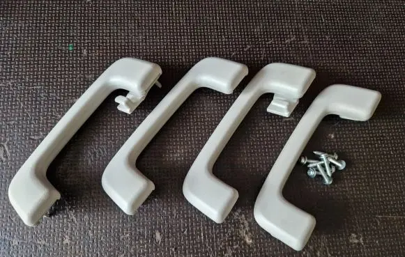 Fiat Fullback A set of handles for the ceiling 