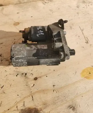Peugeot 407 Starter motor 9645100680