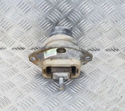 Land Rover Discovery 4 - LR4 Engine mount bracket AH226A003BA