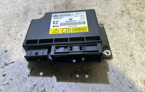 Renault Megane III Airbag control unit/module 28404798043 8DW9J25AA98 285586254R