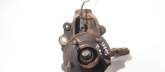 Ford C-MAX II Front wheel hub av613k171