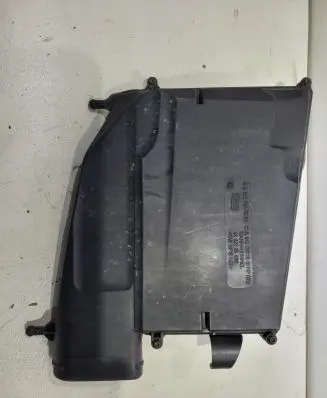 Mercedes-Benz GLK (X204) Air filter box A6420901601 A6420940204