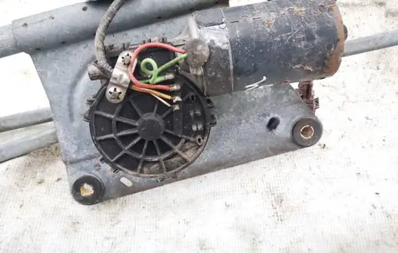 Citroen Xsara Picasso Wiper motor 0390241443