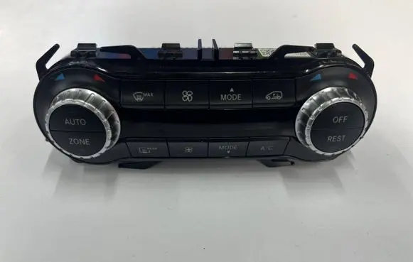 Mercedes-Benz GLA W156 Climate control unit A2469002408 5HB01044804 A2469010805