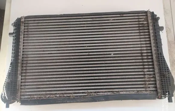 Volkswagen Jetta V Radiator set 1K0121251L 1K0145803T
