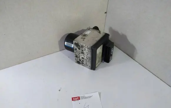 Volkswagen PASSAT B6 ABS Pump 3C0614109C