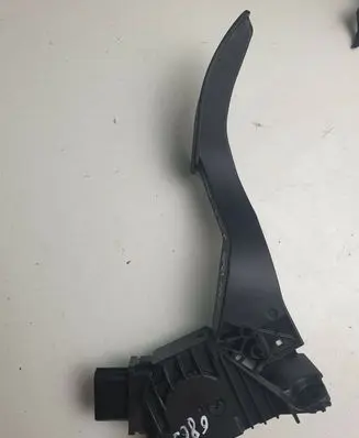 Volkswagen PASSAT B8 Accelerator throttle pedal 5Q1723503H