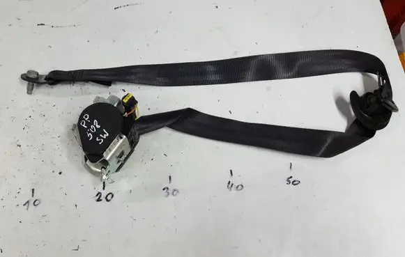 Peugeot 508 Seat belt trim 