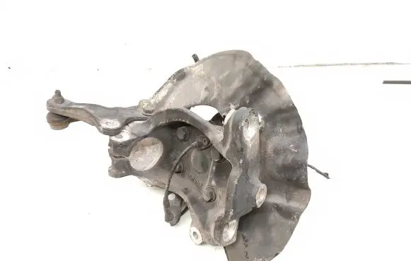 Front wheel hub