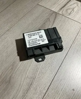 Mercedes-Benz CLK A209 C209 Fuel injection pump control unit/module A0009003101 140247253229E A2C53406807