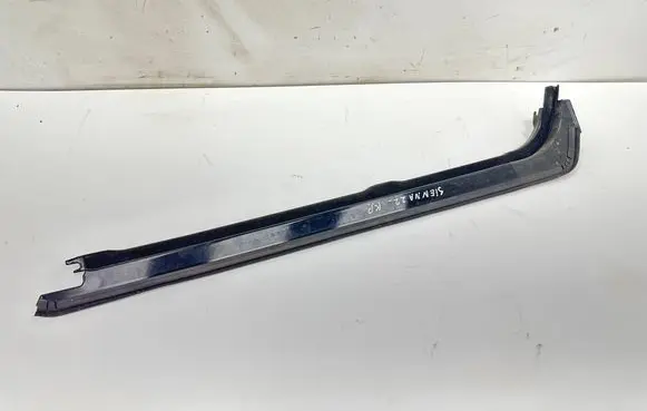 Toyota Sienna XL40 IV Sliding door trim
